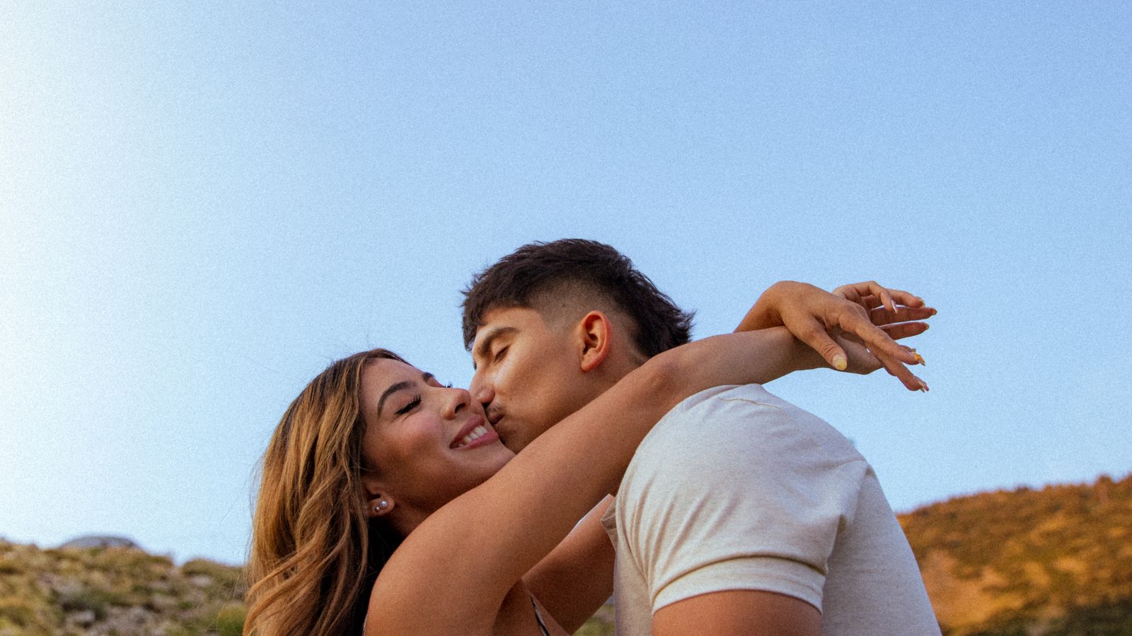 Couples photo hover