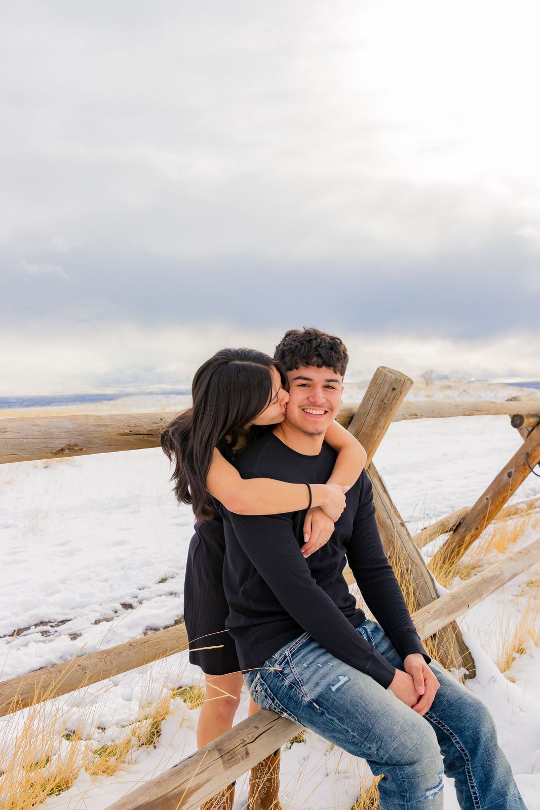 Couples photo hover