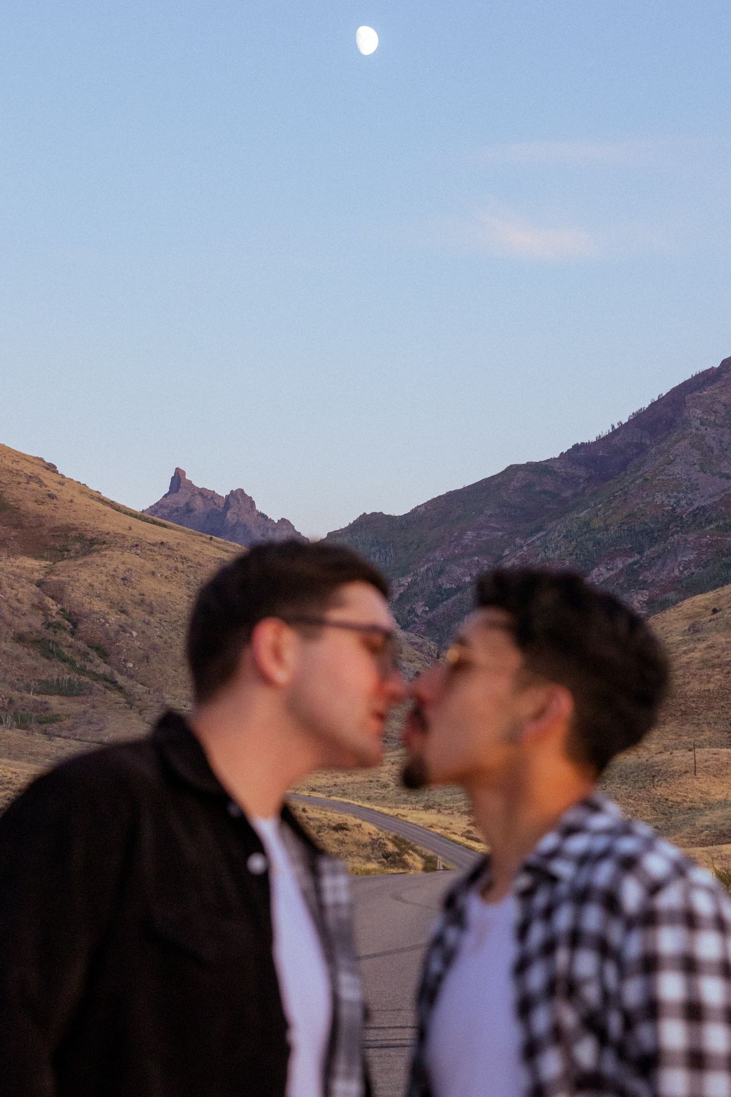 Couples photo hover